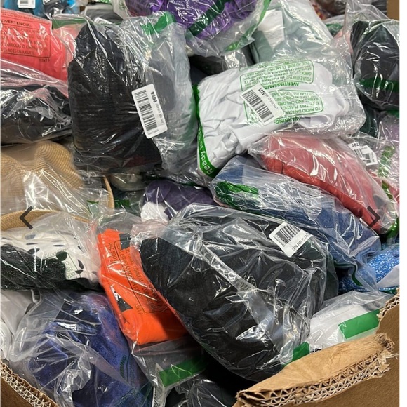 50 Wholesale Liquidation Box Lot Amazon TARGET Clothing Shoes Mixed Box Women - Picture 9 of 14